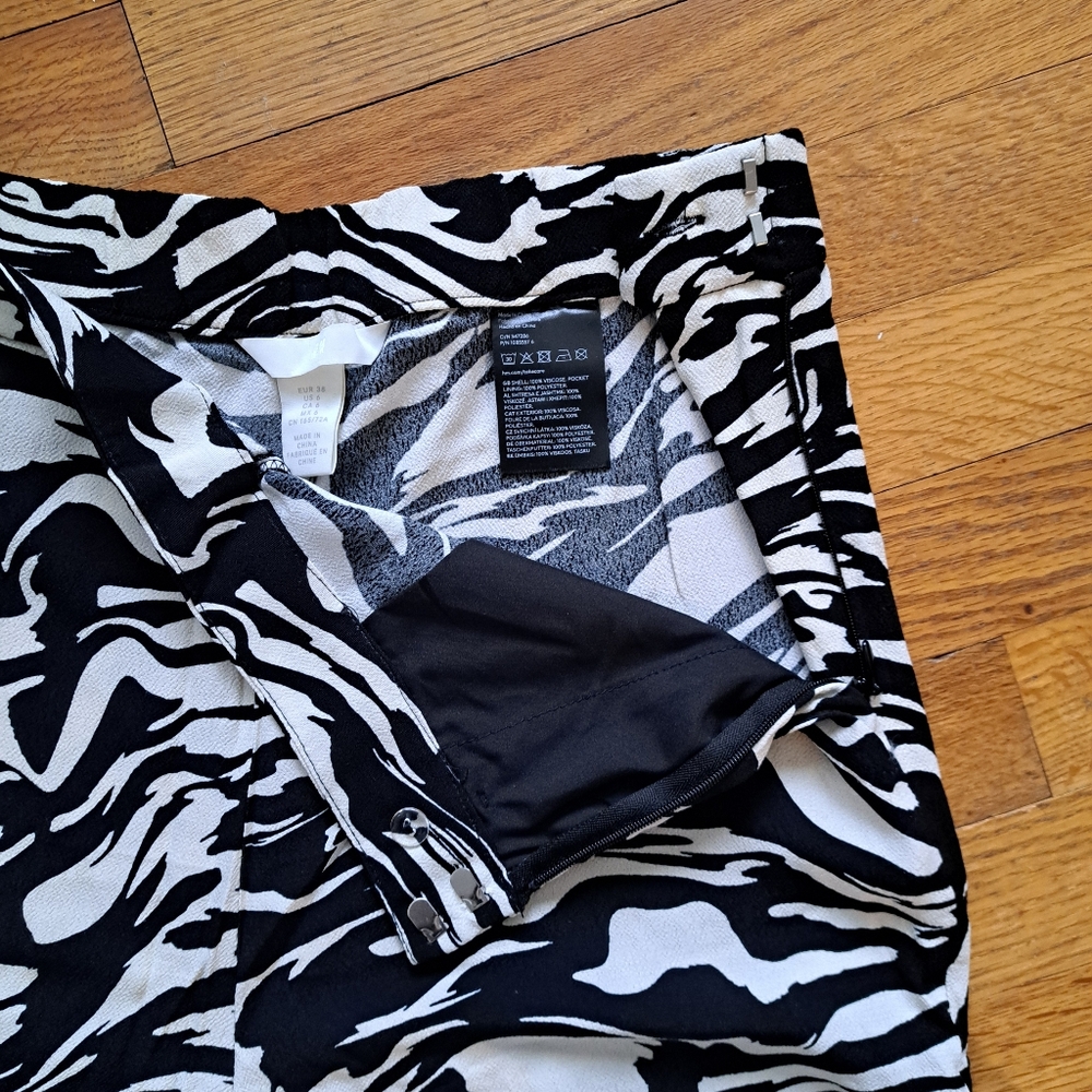 H&M Zebra Print Flare Pants Sz 6 NWOT - Picture 6 of 9